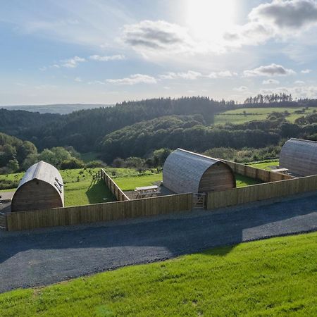 Rivendell Farm By Wigwam Holidays カーマーゼン エクステリア 写真